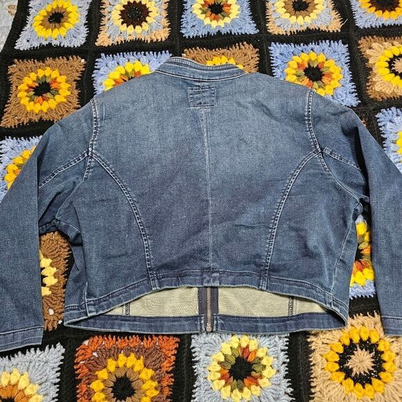 Torrid Military Style Denim Jacket Unworn Size 00/ US 10 - Picture 2 of 4